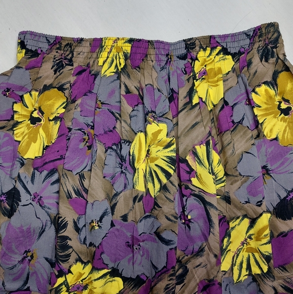 Tochi Vintage Floral Rayon Skirt Blouse Set, Large - Picture 6 of 16